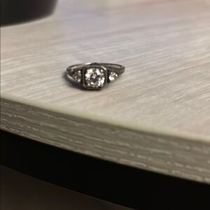 Elegant Silver Ring with Clear Gemstone